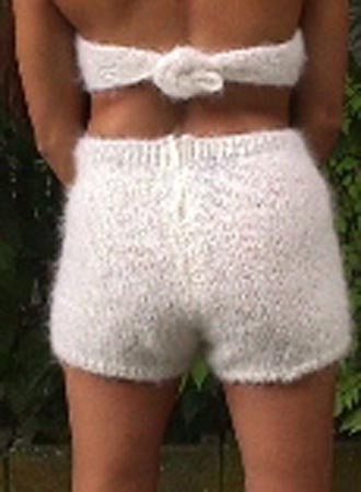 WOLLSCHLUEPFER_2piece