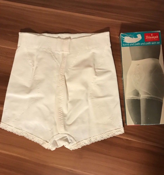 Miederhose_DOREEN_70er.jpg