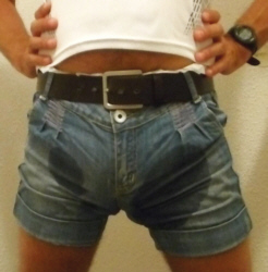 Shorts_nass